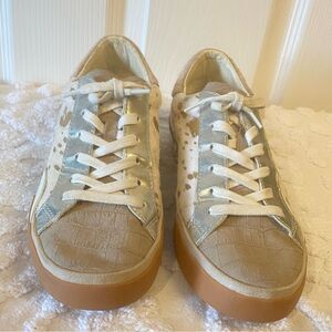 Dolce Vita Calf Hair Suede Sneakers in Cream and Silver Size 6.5